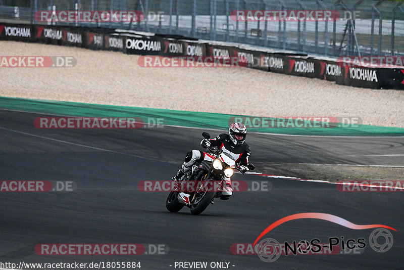 Bild #18055884 - Touristenfahrten Nürburgring Grand-Prix-Strecke (26.07.2022)