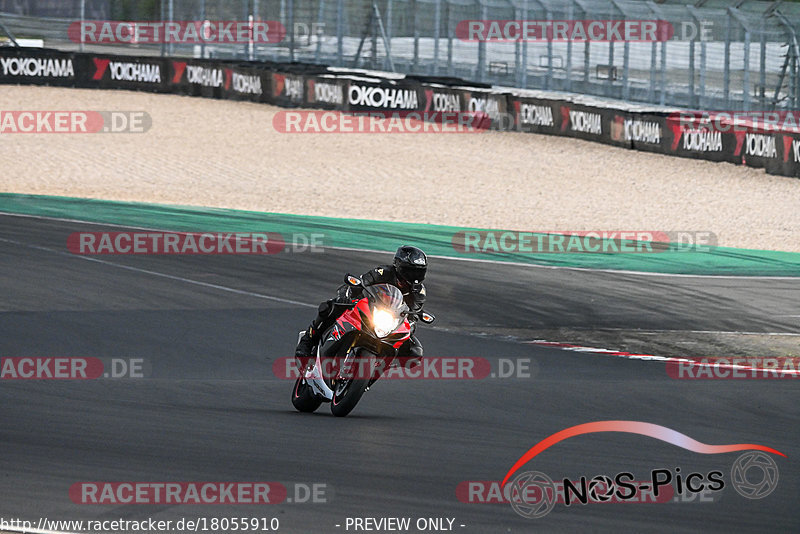 Bild #18055910 - Touristenfahrten Nürburgring Grand-Prix-Strecke (26.07.2022)