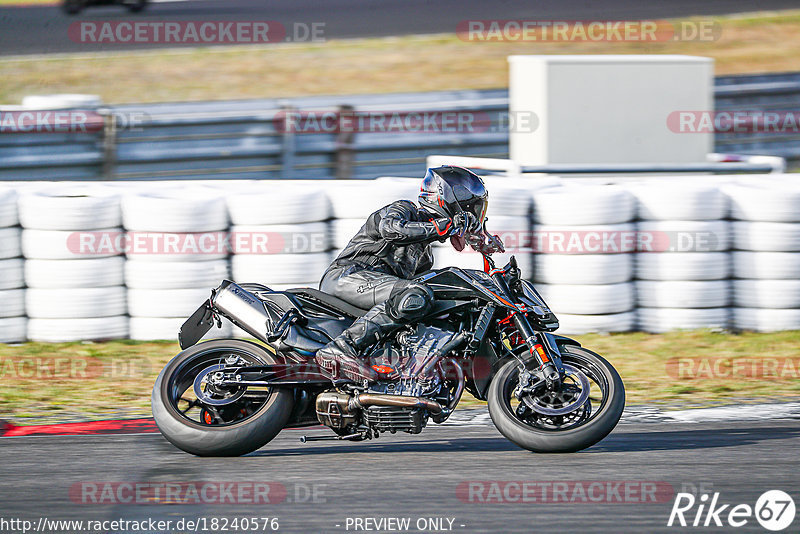 Bild #18240576 - Touristenfahrten Nürburgring Grand-Prix-Strecke (02.08.2022)