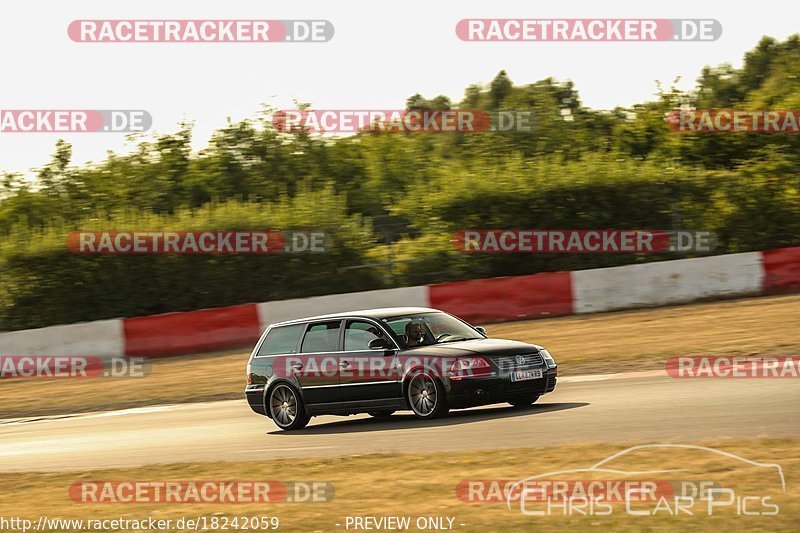 Bild #18242059 - Touristenfahrten Nürburgring Grand-Prix-Strecke (02.08.2022)