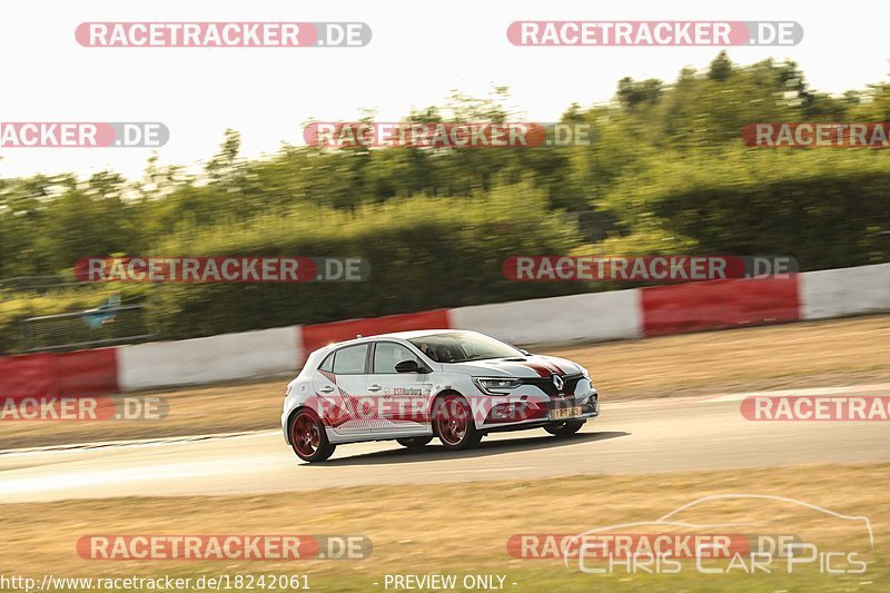 Bild #18242061 - Touristenfahrten Nürburgring Grand-Prix-Strecke (02.08.2022)