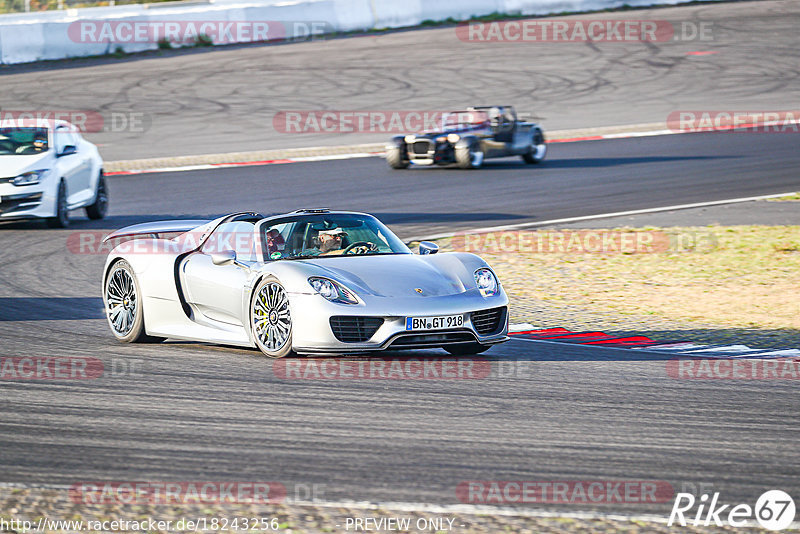 Bild #18243256 - Touristenfahrten Nürburgring Grand-Prix-Strecke (02.08.2022)