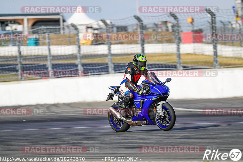 Bild #18243570 - Touristenfahrten Nürburgring Grand-Prix-Strecke (02.08.2022)