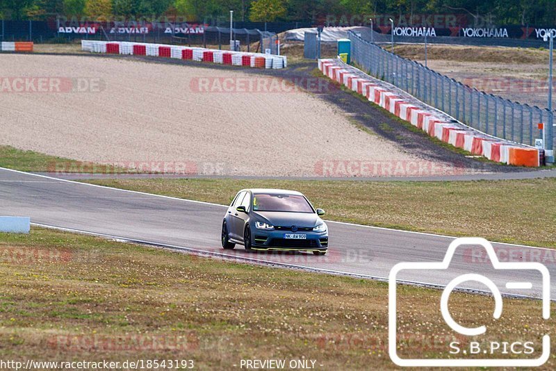 Bild #18543193 - Touristenfahrten Nürburgring Grand-Prix-Strecke (17.08.2022)