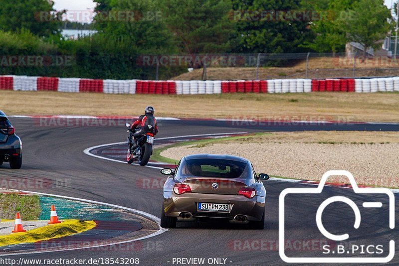 Bild #18543208 - Touristenfahrten Nürburgring Grand-Prix-Strecke (17.08.2022)