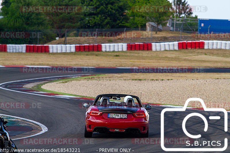 Bild #18543221 - Touristenfahrten Nürburgring Grand-Prix-Strecke (17.08.2022)