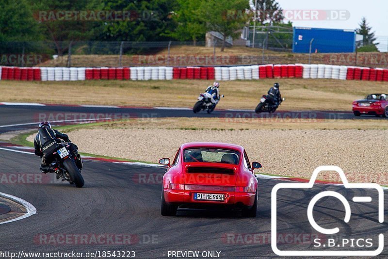 Bild #18543223 - Touristenfahrten Nürburgring Grand-Prix-Strecke (17.08.2022)