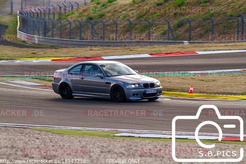 Bild #18543236 - Touristenfahrten Nürburgring Grand-Prix-Strecke (17.08.2022)