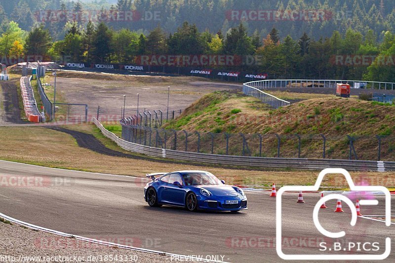 Bild #18543330 - Touristenfahrten Nürburgring Grand-Prix-Strecke (17.08.2022)