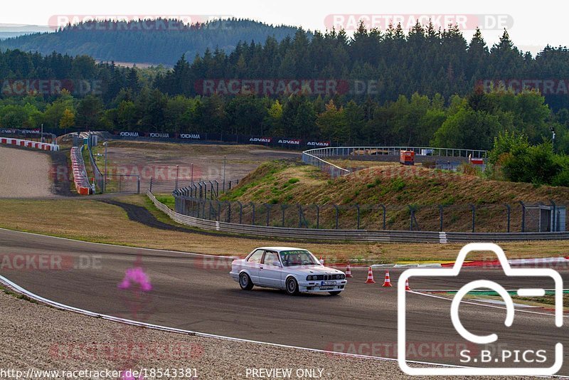 Bild #18543381 - Touristenfahrten Nürburgring Grand-Prix-Strecke (17.08.2022)