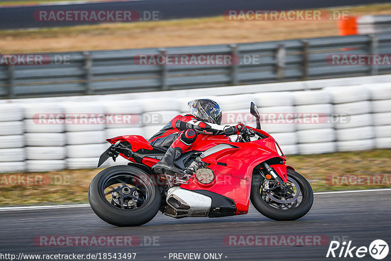 Bild #18543497 - Touristenfahrten Nürburgring Grand-Prix-Strecke (17.08.2022)