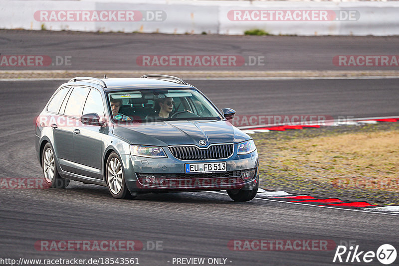 Bild #18543561 - Touristenfahrten Nürburgring Grand-Prix-Strecke (17.08.2022)