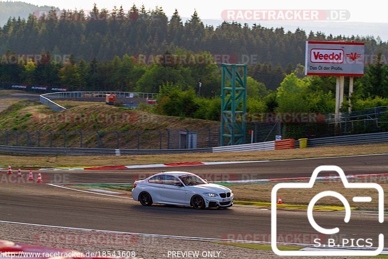 Bild #18543608 - Touristenfahrten Nürburgring Grand-Prix-Strecke (17.08.2022)