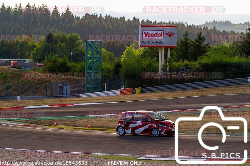 Bild #18543633 - Touristenfahrten Nürburgring Grand-Prix-Strecke (17.08.2022)