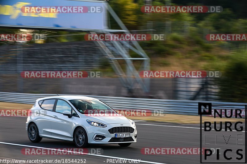 Bild #18544252 - Touristenfahrten Nürburgring Grand-Prix-Strecke (17.08.2022)