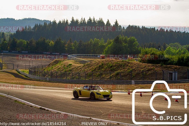 Bild #18544254 - Touristenfahrten Nürburgring Grand-Prix-Strecke (17.08.2022)