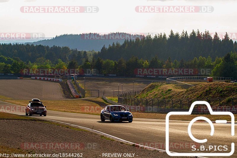 Bild #18544262 - Touristenfahrten Nürburgring Grand-Prix-Strecke (17.08.2022)