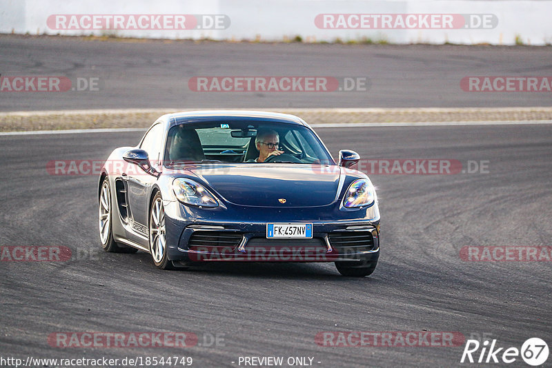 Bild #18544749 - Touristenfahrten Nürburgring Grand-Prix-Strecke (17.08.2022)