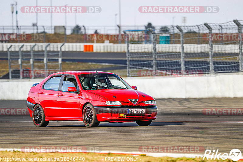 Bild #18546440 - Touristenfahrten Nürburgring Grand-Prix-Strecke (17.08.2022)