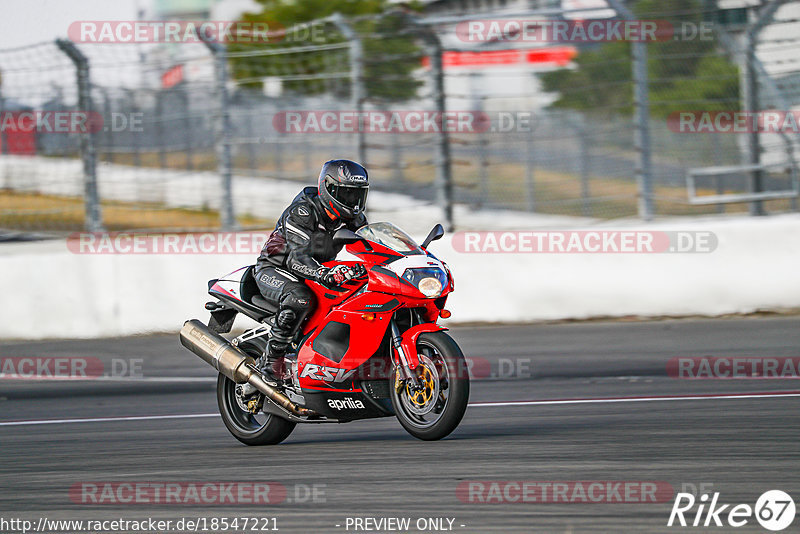 Bild #18547221 - Touristenfahrten Nürburgring Grand-Prix-Strecke (17.08.2022)