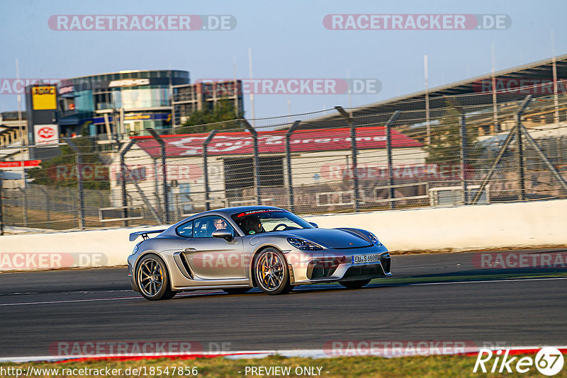 Bild #18547856 - Touristenfahrten Nürburgring Grand-Prix-Strecke (17.08.2022)