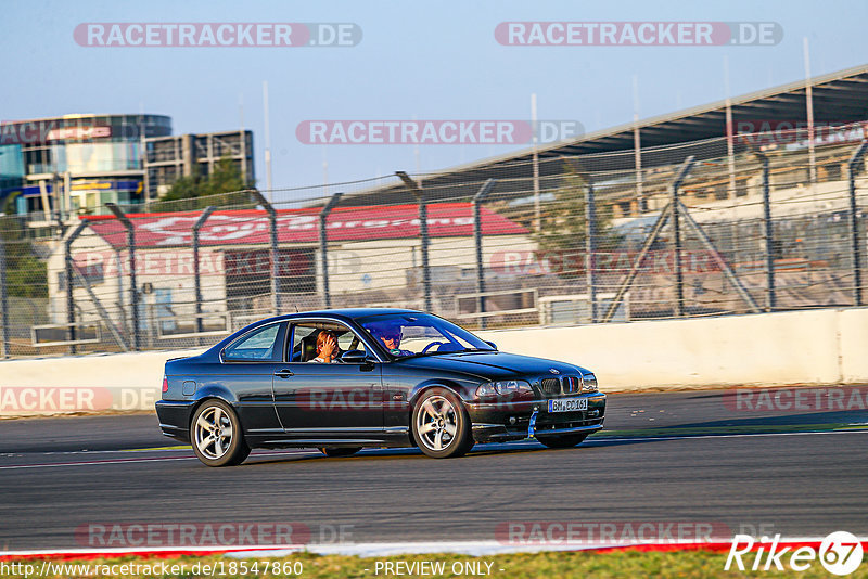 Bild #18547860 - Touristenfahrten Nürburgring Grand-Prix-Strecke (17.08.2022)