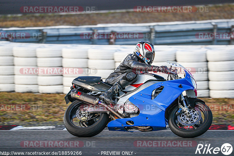 Bild #18859266 - Touristenfahrten Nürburgring Grand-Prix-Strecke (30.08.2022)