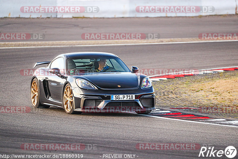 Bild #18860319 - Touristenfahrten Nürburgring Grand-Prix-Strecke (30.08.2022)