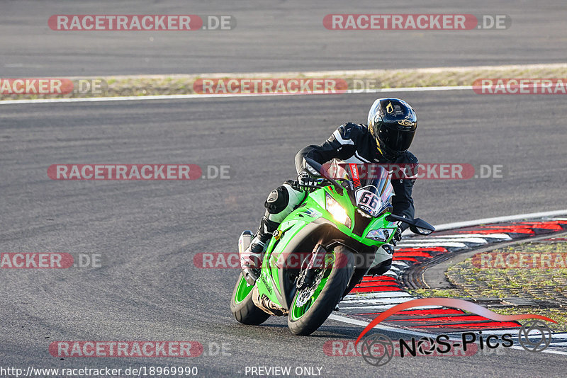 Bild #18969990 - Touristenfahrten Nürburgring Grand-Prix-Strecke (06.09.2022)