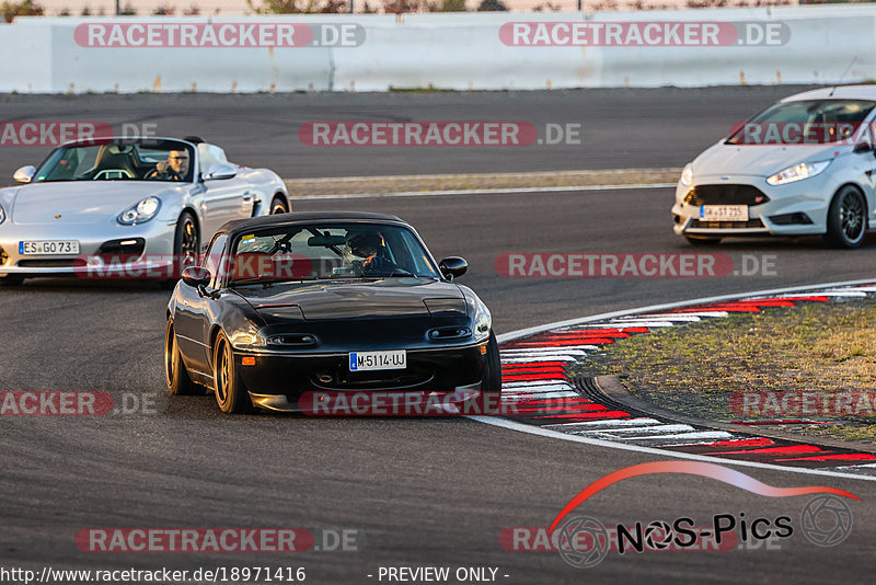 Bild #18971416 - Touristenfahrten Nürburgring Grand-Prix-Strecke (06.09.2022)