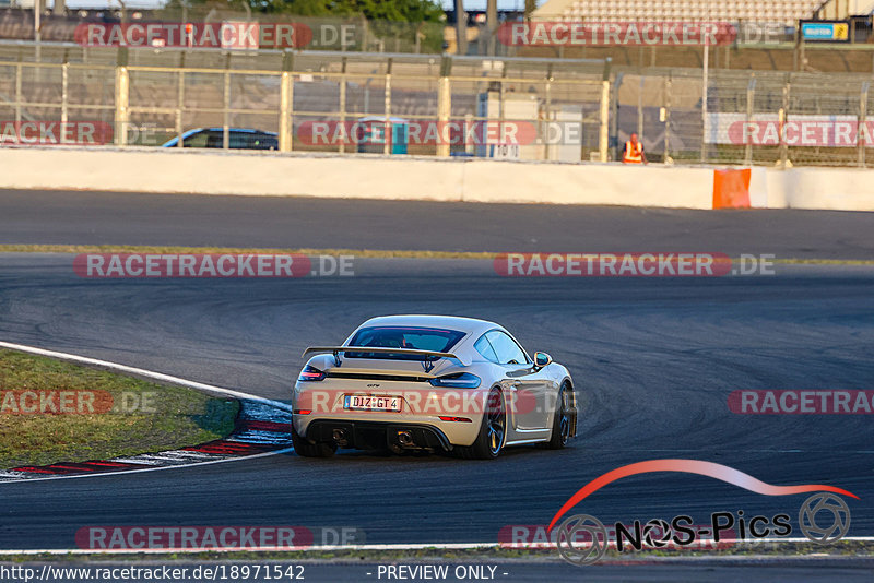 Bild #18971542 - Touristenfahrten Nürburgring Grand-Prix-Strecke (06.09.2022)