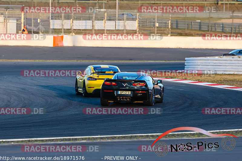 Bild #18971576 - Touristenfahrten Nürburgring Grand-Prix-Strecke (06.09.2022)