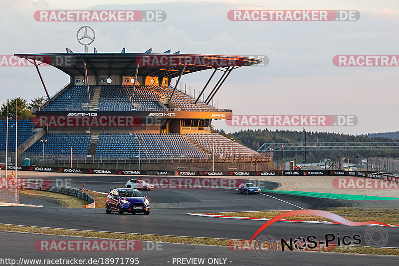 Bild #18971795 - Touristenfahrten Nürburgring Grand-Prix-Strecke (06.09.2022)