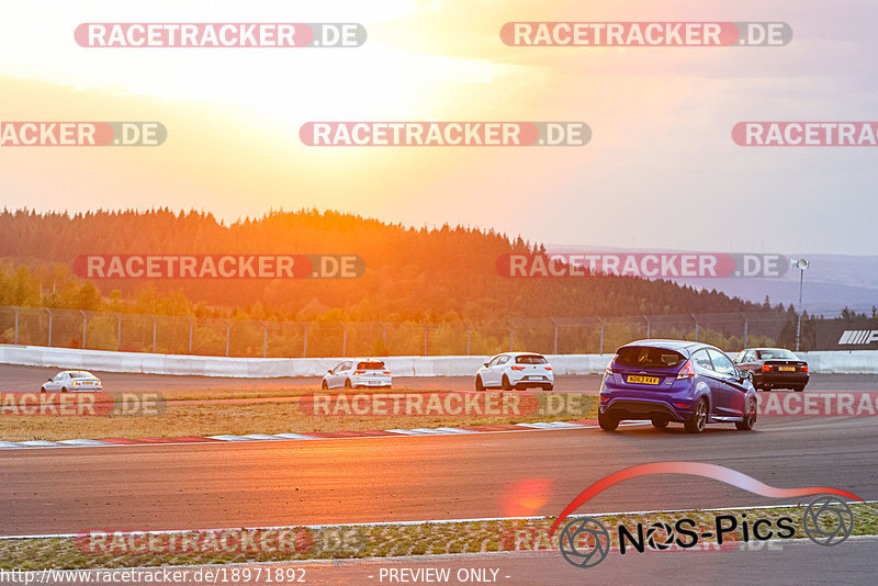 Bild #18971892 - Touristenfahrten Nürburgring Grand-Prix-Strecke (06.09.2022)