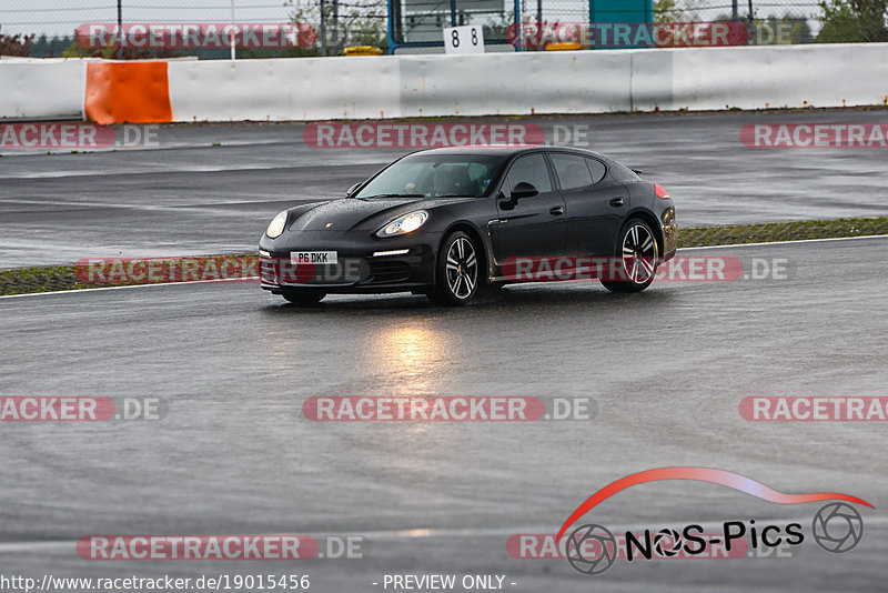 Bild #19015456 - Touristenfahrten Nürburgring Grand-Prix-Strecke (13.09.2022)