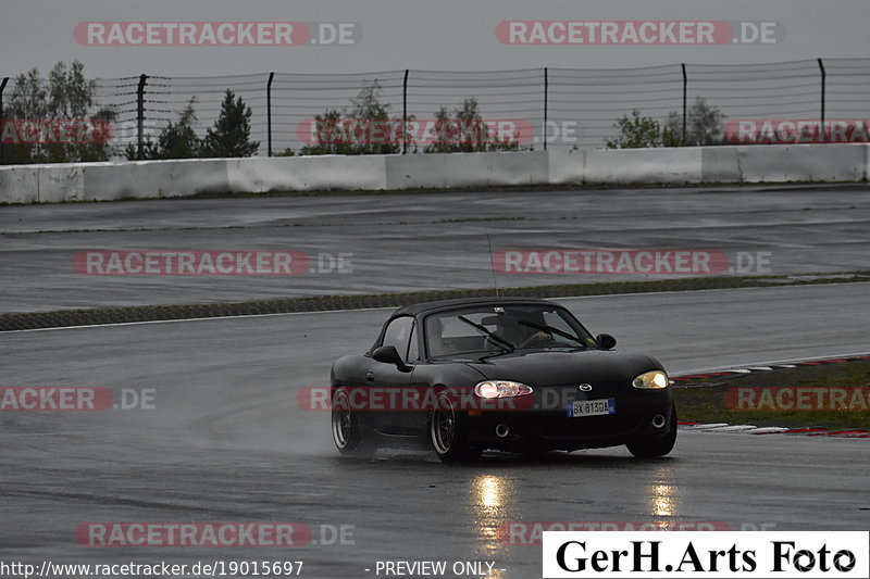 Bild #19015697 - Touristenfahrten Nürburgring Grand-Prix-Strecke (13.09.2022)