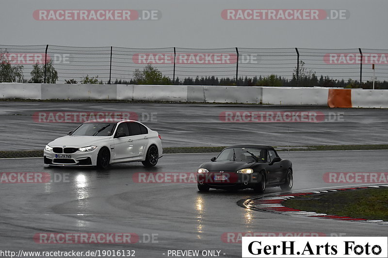 Bild #19016132 - Touristenfahrten Nürburgring Grand-Prix-Strecke (13.09.2022)