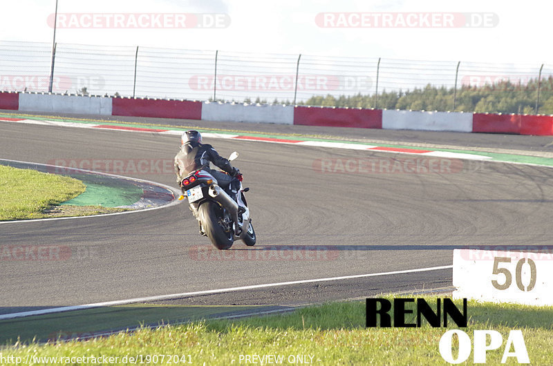 Bild #19072041 - Touristenfahrten Nürburgring Grand-Prix-Strecke (20.09.2022)