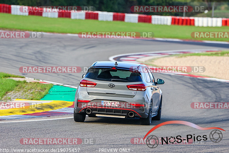 Bild #19075457 - Touristenfahrten Nürburgring Grand-Prix-Strecke (20.09.2022)