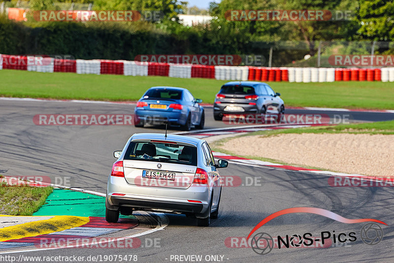 Bild #19075478 - Touristenfahrten Nürburgring Grand-Prix-Strecke (20.09.2022)