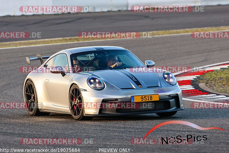 Bild #19075684 - Touristenfahrten Nürburgring Grand-Prix-Strecke (20.09.2022)