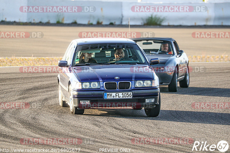 Bild #16805677 - After Work Classics - Nürburgring GP Strecke (16.05.2022)