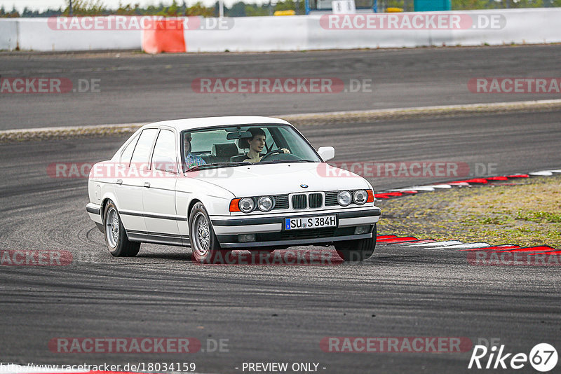 Bild #18034159 - After Work Classics - Nürburgring GP Strecke (25.07.2022)