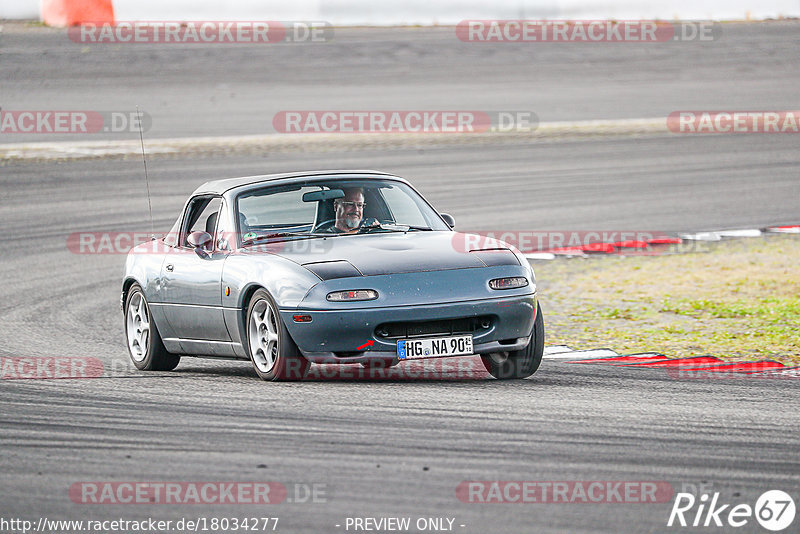 Bild #18034277 - After Work Classics - Nürburgring GP Strecke (25.07.2022)