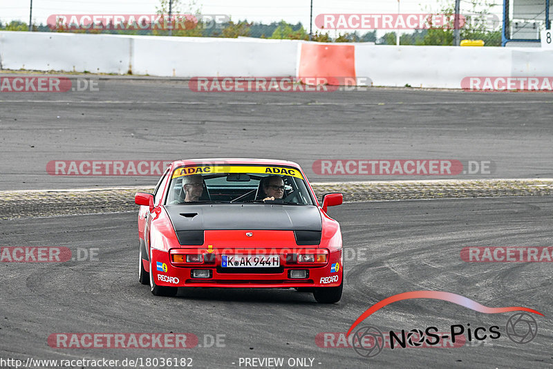 Bild #18036182 - After Work Classics - Nürburgring GP Strecke (25.07.2022)