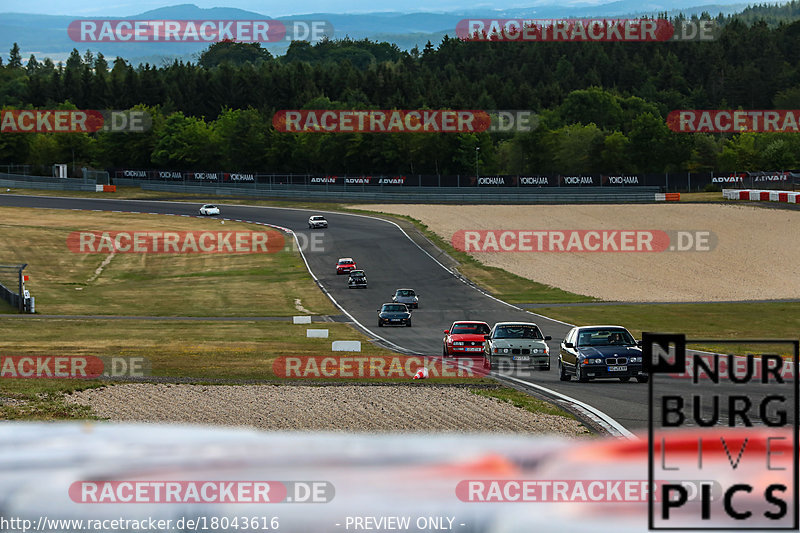 Bild #18043616 - After Work Classics - Nürburgring GP Strecke (25.07.2022)