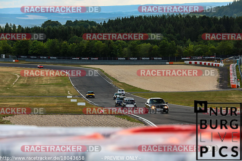 Bild #18043658 - After Work Classics - Nürburgring GP Strecke (25.07.2022)