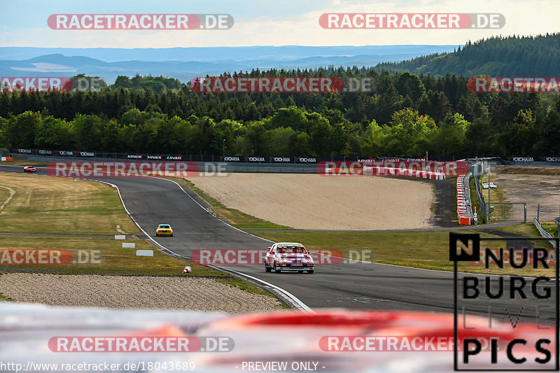 Bild #18043689 - After Work Classics - Nürburgring GP Strecke (25.07.2022)