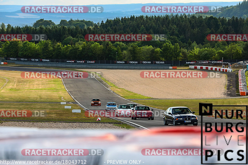 Bild #18043712 - After Work Classics - Nürburgring GP Strecke (25.07.2022)