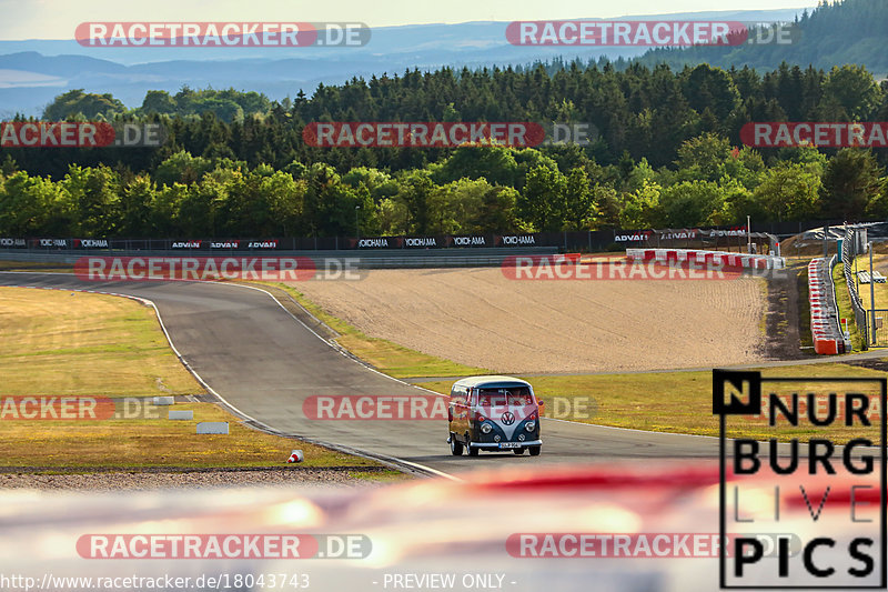 Bild #18043743 - After Work Classics - Nürburgring GP Strecke (25.07.2022)